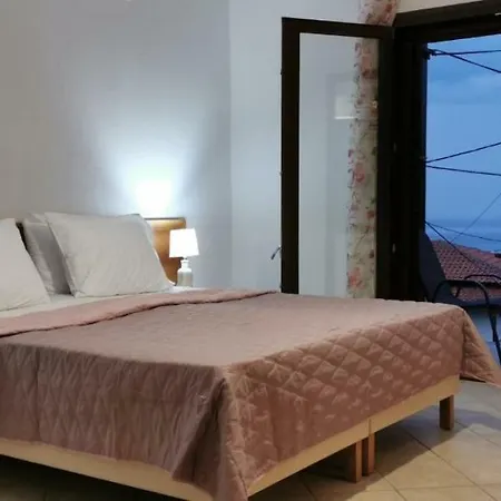 Apartment Venetia's Stone House Potamia (Thasos)